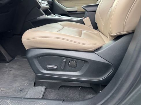 Used 2022 Ford Explorer XLT w/ Equipment Group 202A image 15