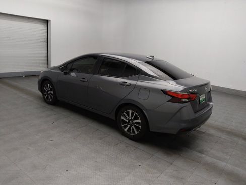 Used 2022 Nissan Versa SV FWD image 3