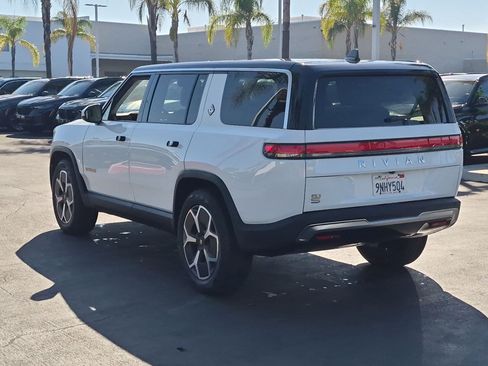 Used 2024 Rivian R1S Adventure AWD/4WD image 8
