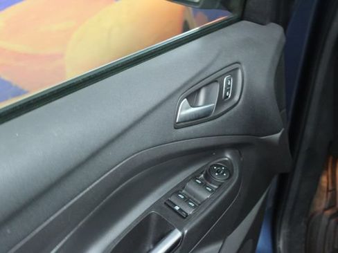 Used 2018 Ford Escape SE w/ SE SYNC Package AWD/4WD image 12