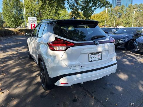 Certified 2023 Nissan Kicks SR image 5
