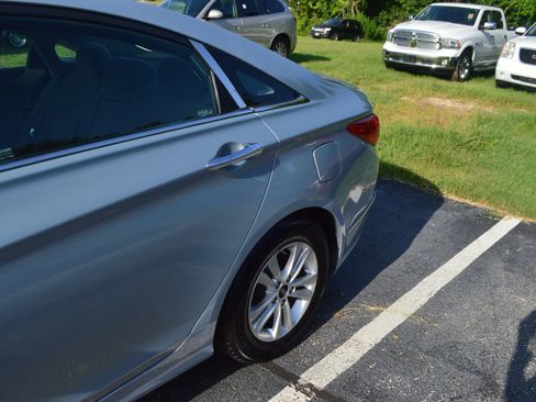 Used 2013 Hyundai Sonata GLS w/ Popular Equipment Pkg FWD image 4