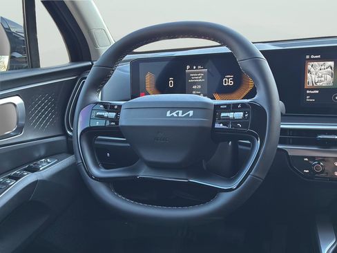 New 2026 Kia Sorento LX FWD image 19