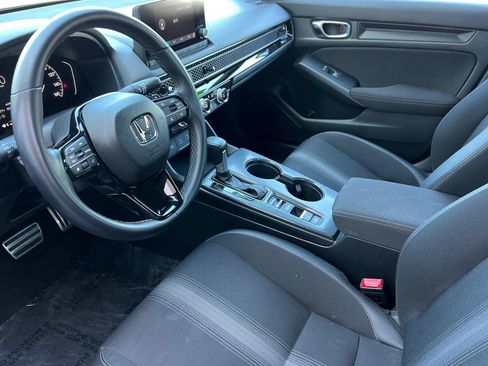 Used 2025 Honda Civic Sport image 13