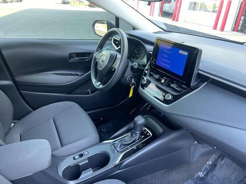 Used 2024 Toyota Corolla LE FWD image 4