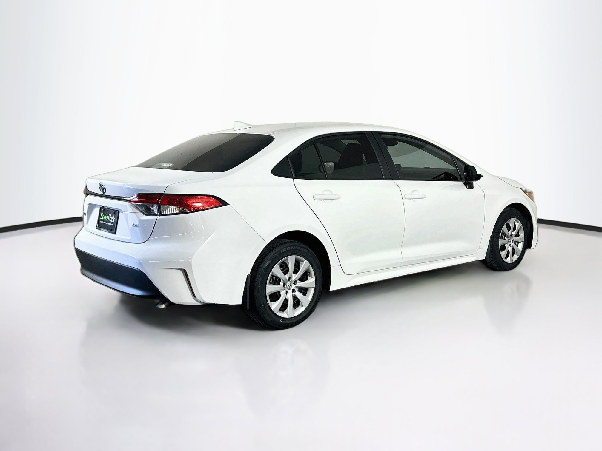 Used 2025 Toyota Corolla LE FWD image 9
