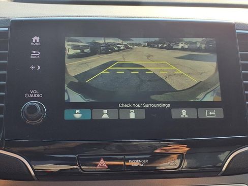 Used 2022 Honda Passport EX-L image 5