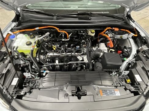 Used 2025 Ford Escape SE w/ PHEV Premium Package image 22