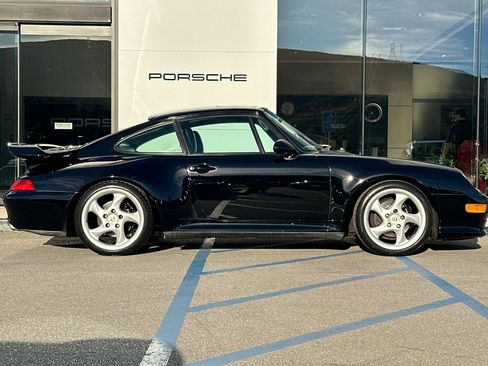 Used 1998 Porsche 911 Carrera S image 9