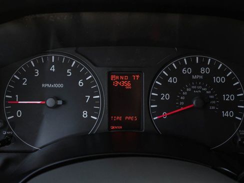 Used 2020 Nissan NV 2500 SV image 23