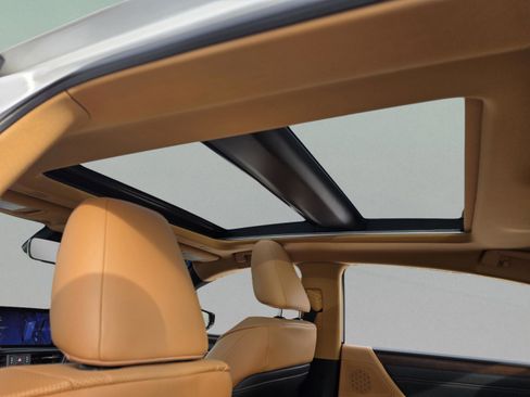 Used 2024 Lexus ES 350 w/ Luxury Package image 15