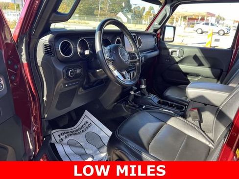 Used 2022 Jeep Wrangler Unlimited Sahara w/ Cold Weather Group image 14