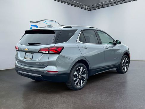 Used 2024 Chevrolet Equinox Premier AWD/4WD image 3