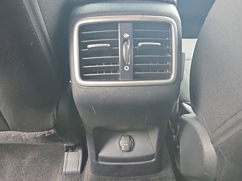 Used 2021 Kia Sportage LX image 18
