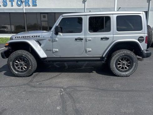 Used 2021 Jeep Wrangler Unlimited Rubicon w/ Trailer Tow Package image 8