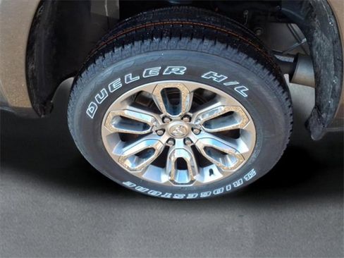 Used 2021 RAM 1500 Laramie w/ Sport Appearance Package image 7