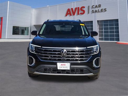 Used 2025 Volkswagen Atlas SE image 10