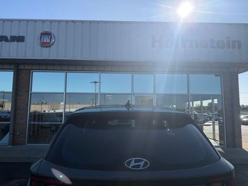 Used 2024 Hyundai Tucson SE AWD/4WD image 5