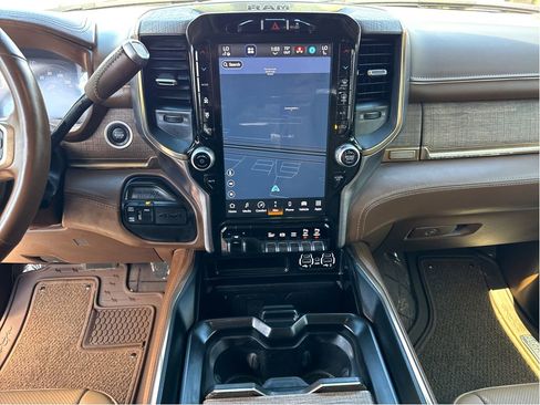 Used 2023 RAM 3500 Limited image 19