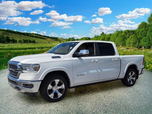 Used 2019 RAM 1500 Laramie RWD image 2