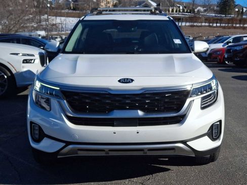 Used 2021 Kia Seltos SX w/ SX Sunroof Package image 2