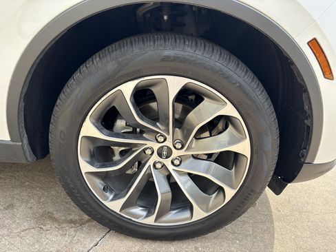 Used 2025 Lincoln Aviator Reserve AWD/4WD image 13