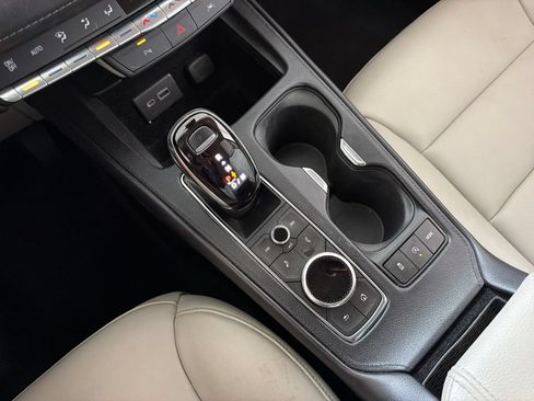 Used 2023 Cadillac XT4 Premium Luxury FWD image 26