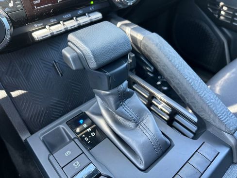 Certified 2026 Toyota Tacoma SR5 AWD/4WD image 13