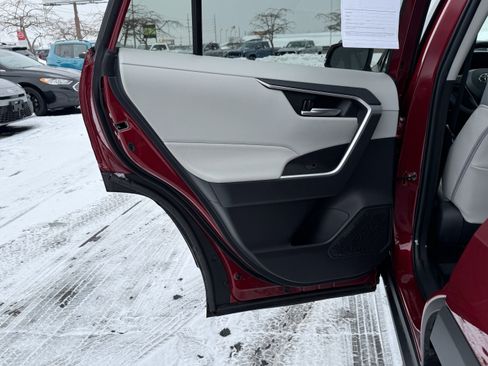 Certified 2025 Toyota RAV4 XLE Premium image 20