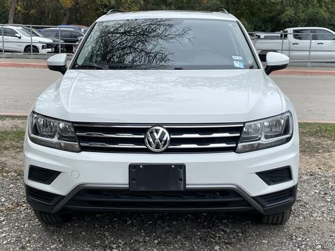 Used 2019 Volkswagen Tiguan SE image 2