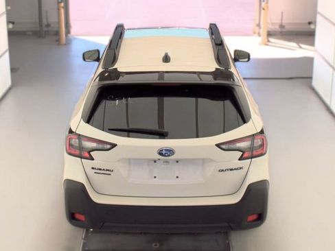 Used 2025 Subaru Outback Onyx Edition AWD/4WD image 4