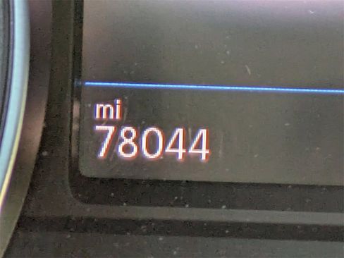 Used 2019 Volkswagen Atlas SE image 32