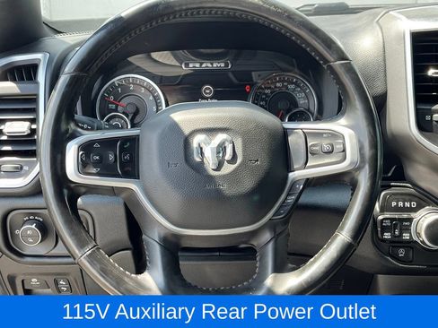 Used 2022 RAM 1500 Big Horn AWD/4WD image 18