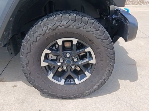 Used 2024 Jeep Wrangler Unlimited Rubicon 4xe AWD/4WD image 12