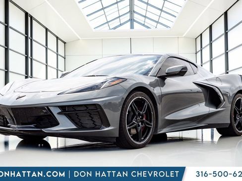Used 2022 Chevrolet Corvette Stingray Preferred Cpe w/ 2LT RWD image 1
