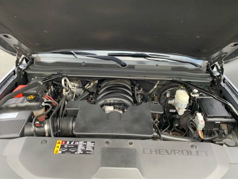 Used 2018 Chevrolet Tahoe LS w/ All-Season Package image 8