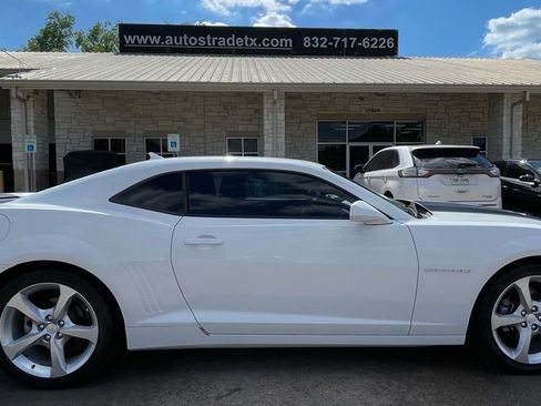 Used 2015 Chevrolet Camaro LT w/ RS Package RWD image 7