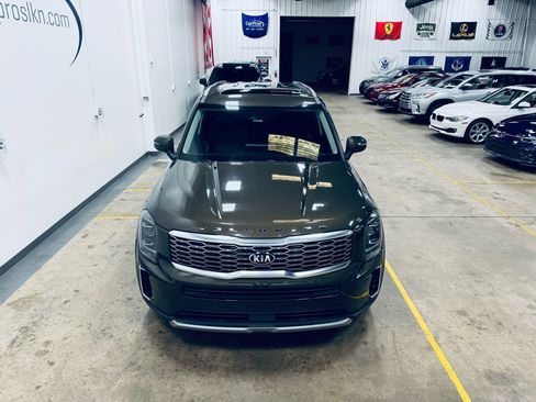 Used 2020 Kia Telluride S image 2