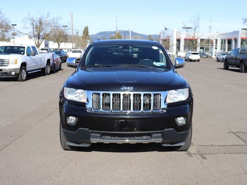 Used 2013 Jeep Grand Cherokee Limited w/ Trailer Tow Group image 2
