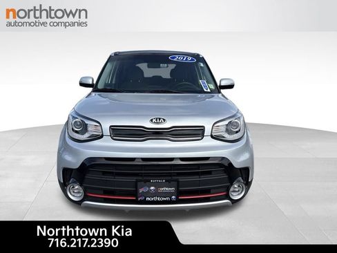 Used 2019 Kia Soul ! w/ Technology Package FWD image 2