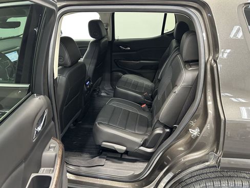 Used 2020 GMC Acadia Denali w/ Denali Ultimate Package image 29