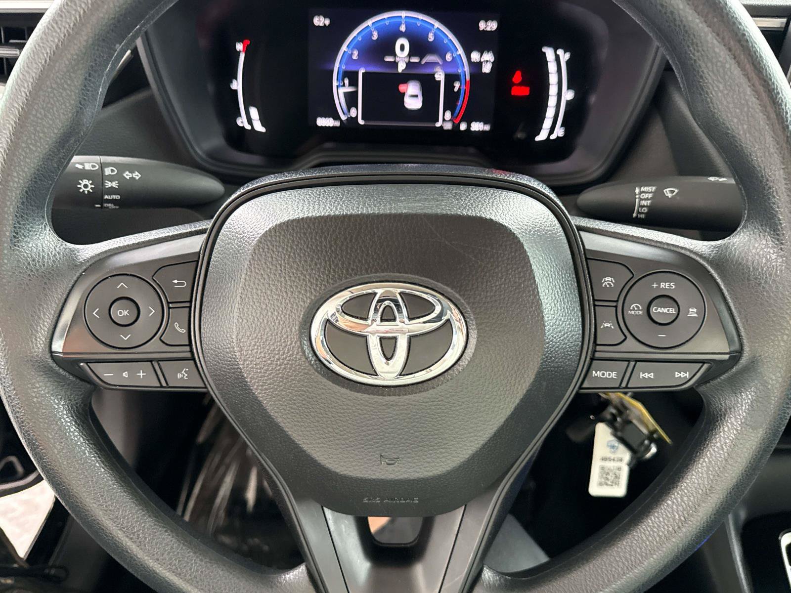 Used 2026 Toyota Corolla LE FWD image 25
