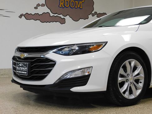 Used 2023 Chevrolet Malibu LT FWD image 14