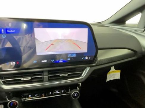 Used 2025 Chevrolet Equinox EV LT FWD image 30