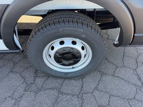 New 2026 Ford Transit 350 XL image 18