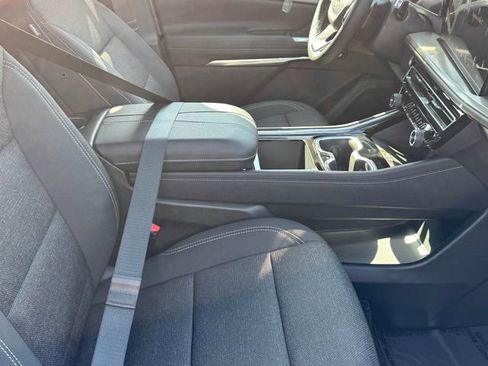 New 2026 Chevrolet Traverse LT w/ Midnight/Sport Edition FWD image 7