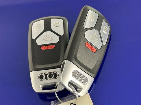 Used 2021 Audi Q5 2.0T Premium w/ Convenience Package AWD/4WD image 38