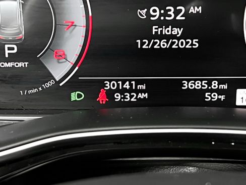 Used 2024 Audi Q7 2.0T Premium Plus image 25