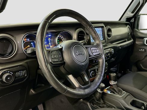Used 2022 Jeep Wrangler Unlimited Sport AWD/4WD image 18