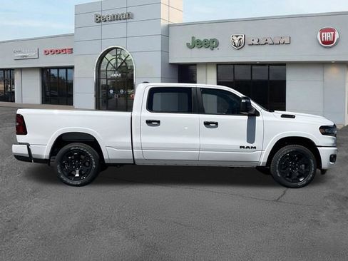 New 2026 RAM 1500 4x4 Crew Cab image 8